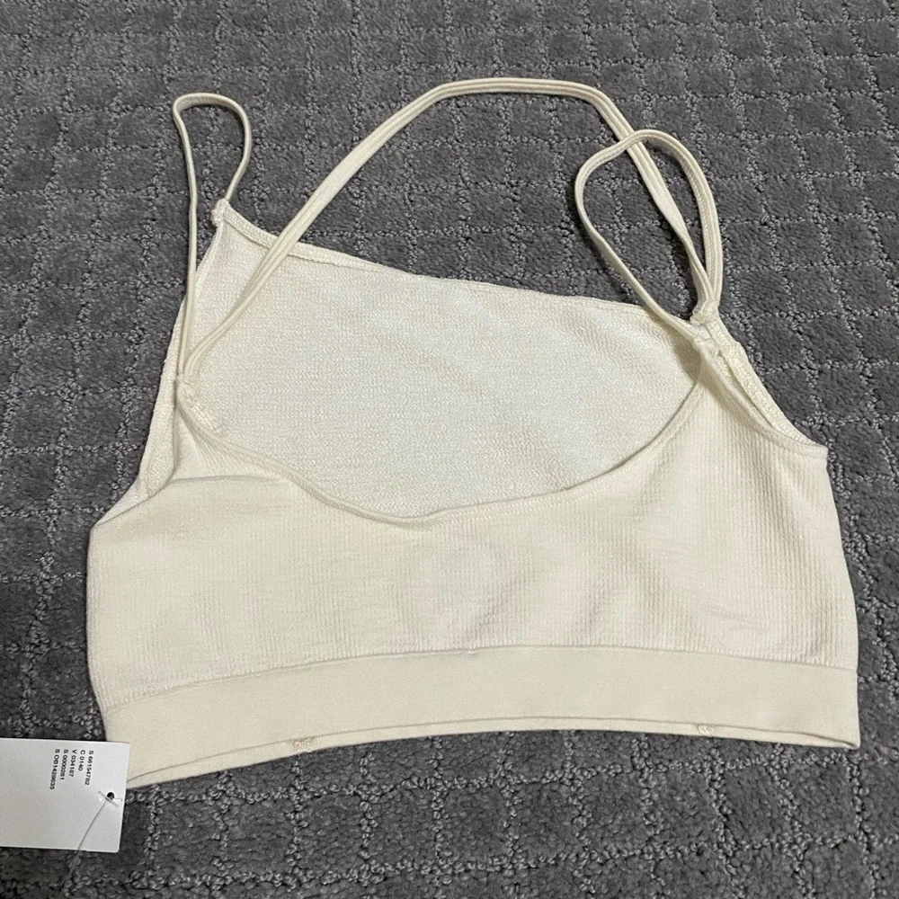 Out From Under Lucky Seamless Asymmetrical Bra Top NWT Size XS/S - Ivory - Picture 8 of 9